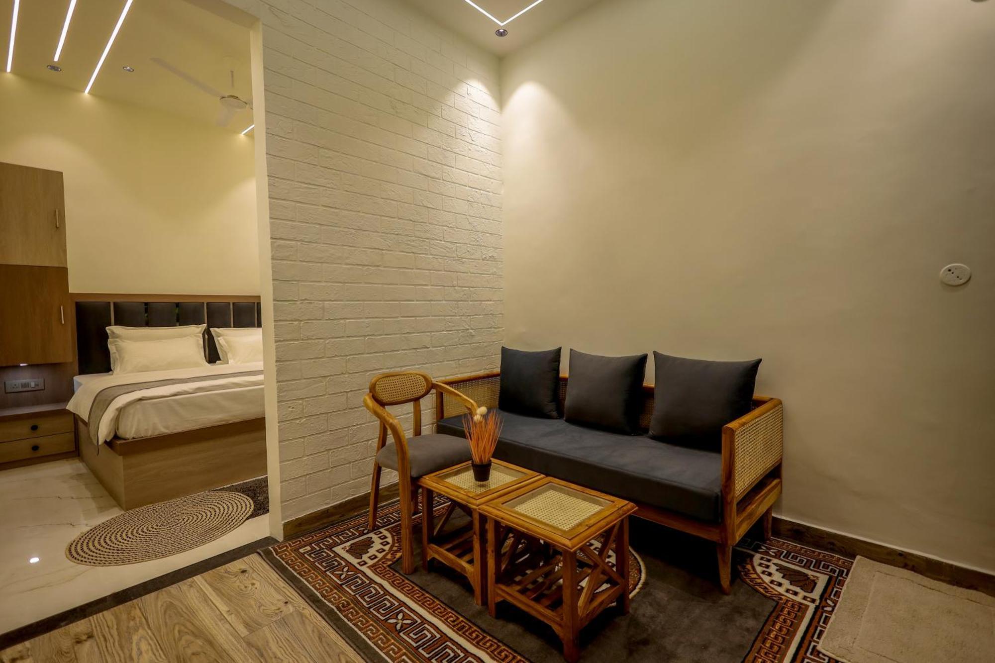 Narayana Homes Mathura Kültér fotó